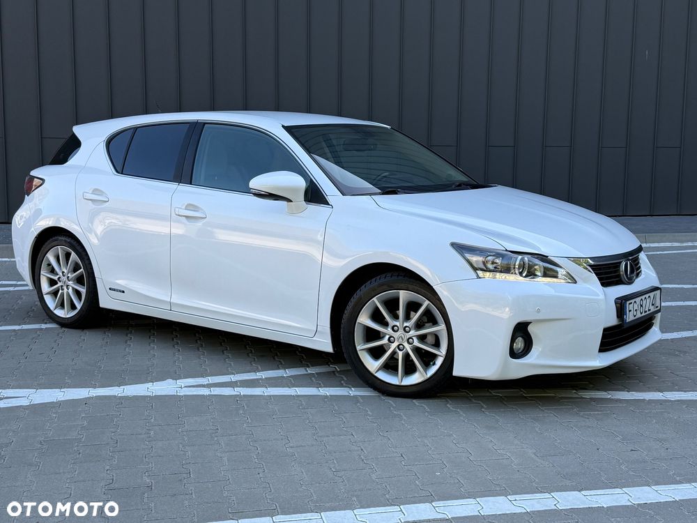 Lexus CT 200h Prestige - 3
