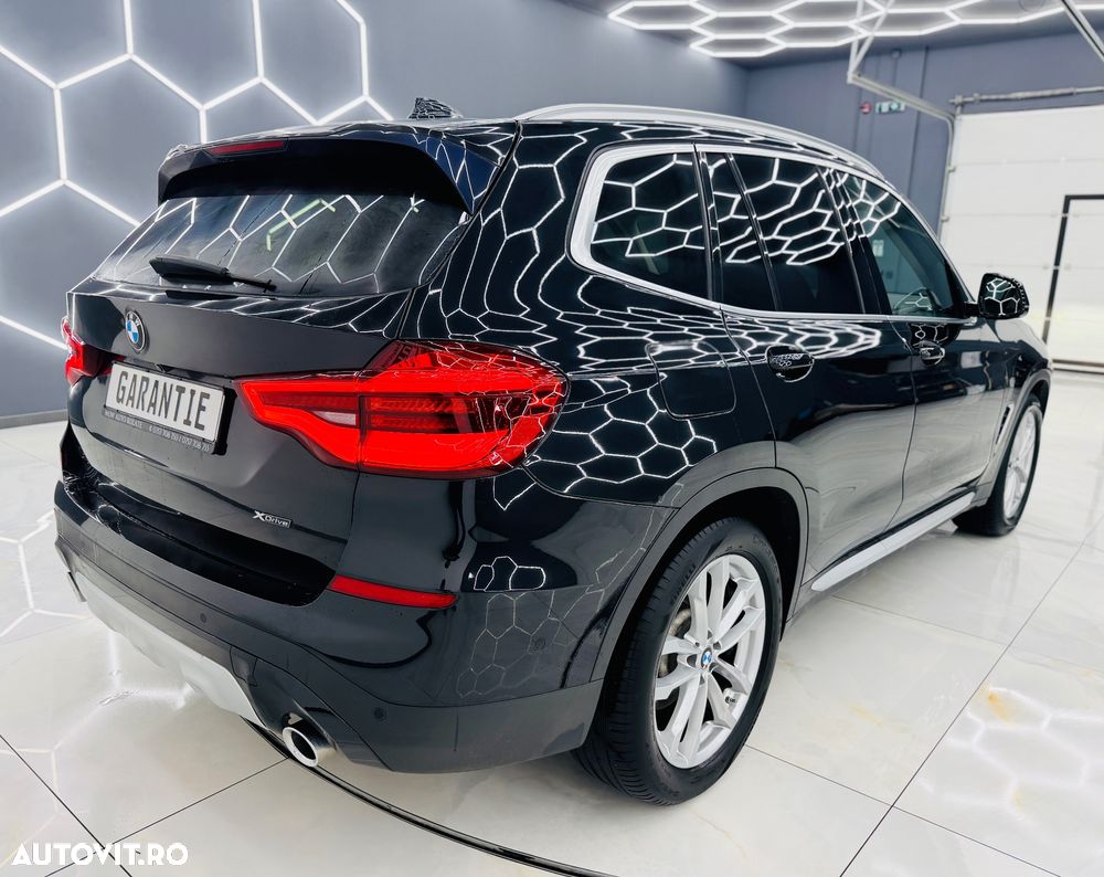 BMW X3 xDrive20i AT xLine - 3