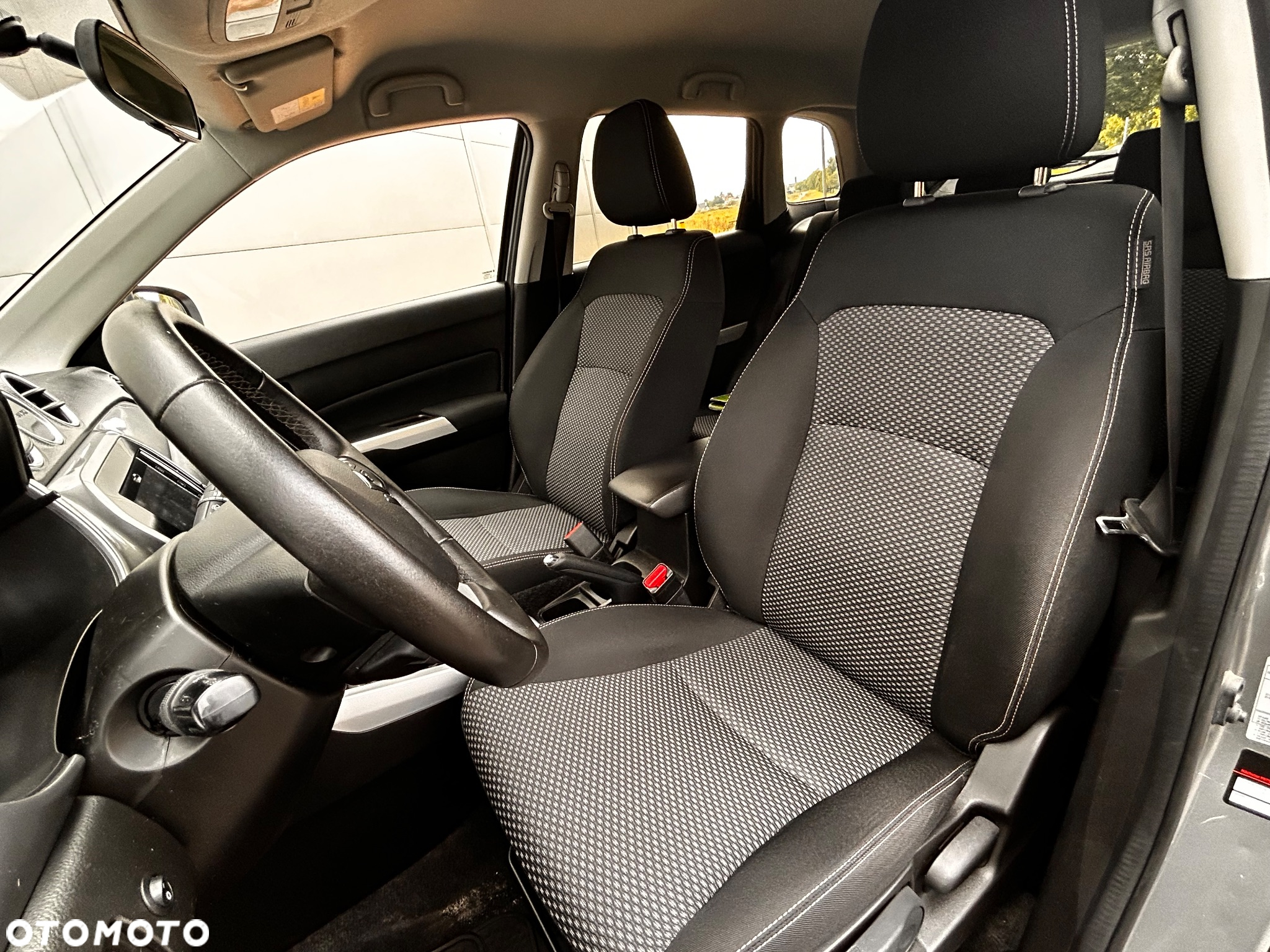 Suzuki Vitara 1.6 DDiS (4x4) Allgrip Comfort+ - 26