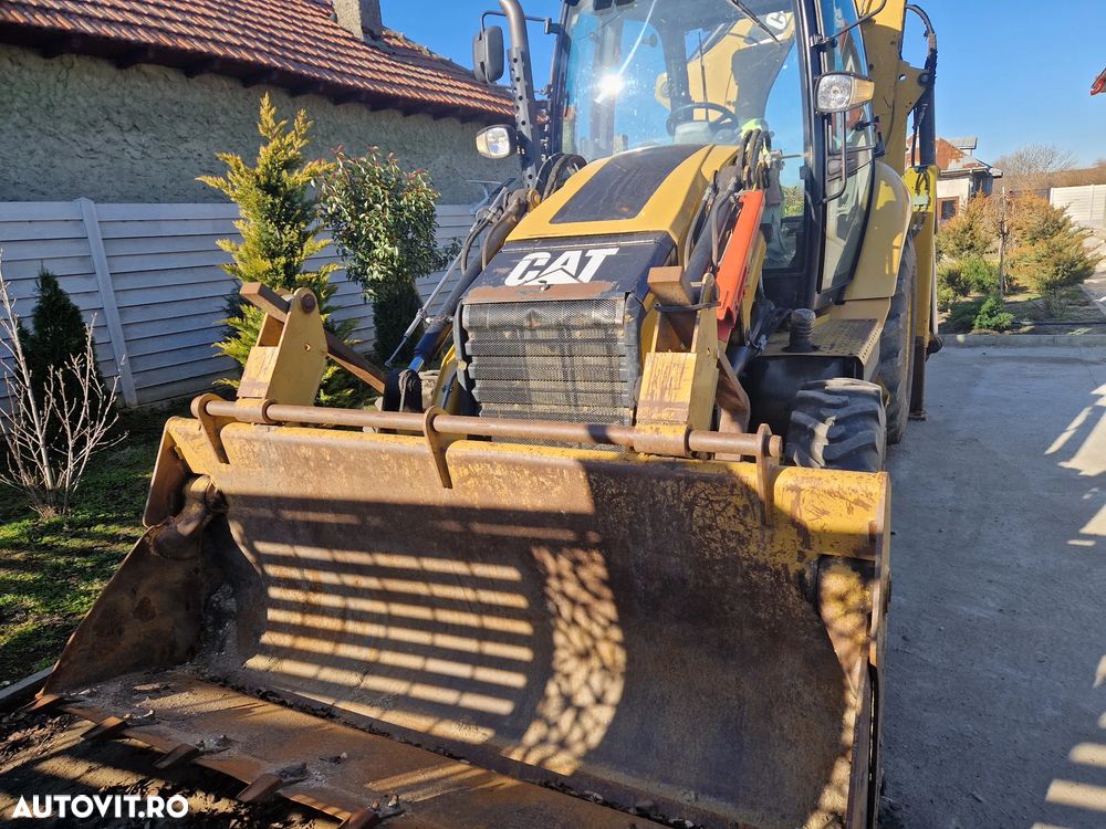 Caterpillar 428F - 3