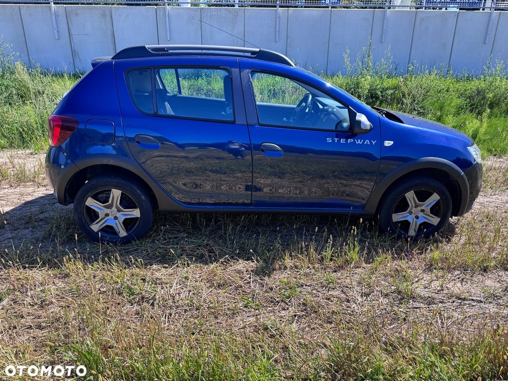 Dacia Sandero Stepway TCe 90 (S&S) Celebration - 8