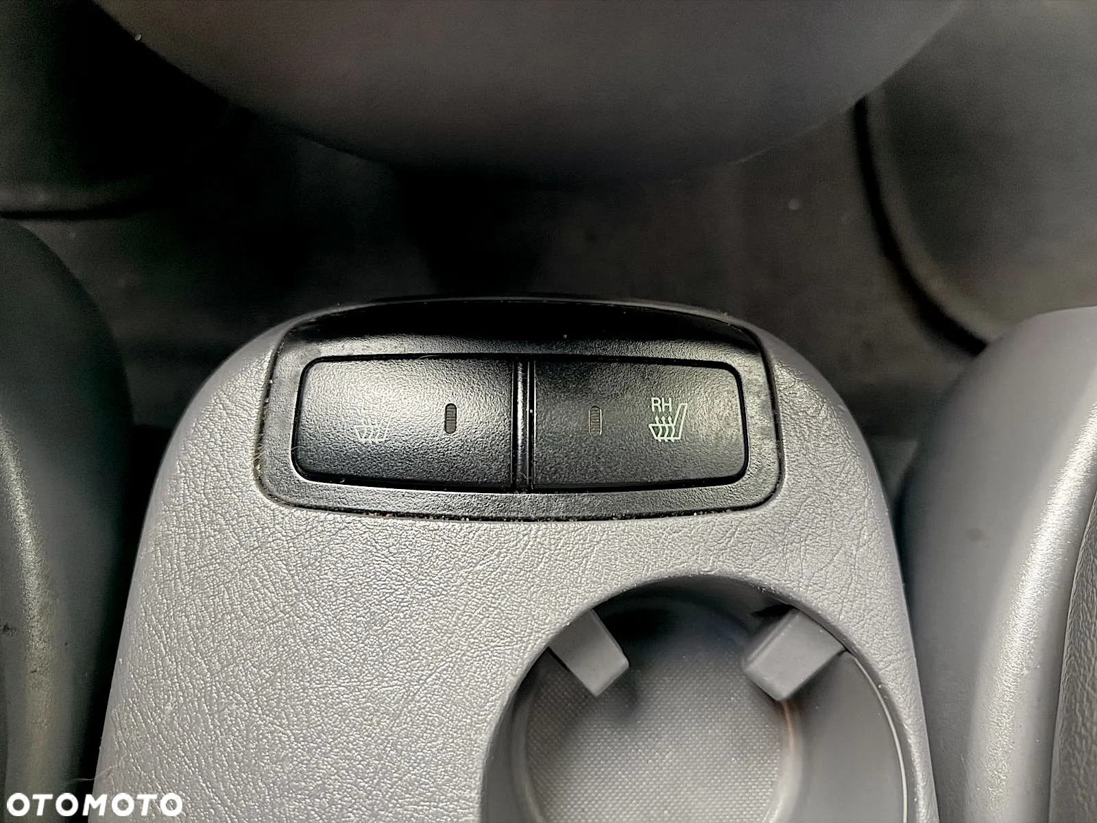 Hyundai Tucson 2.0 Comfort 2WD - 25