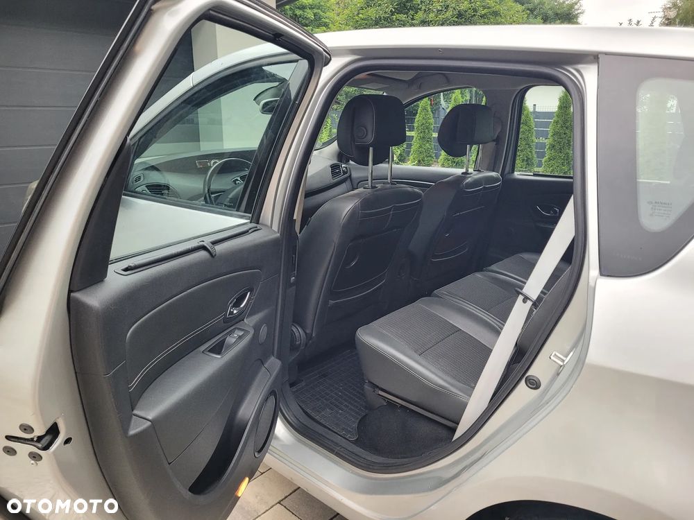 Renault Scenic dCi 110 FAP EDC Bose Edition - 13