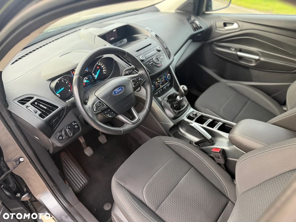 Ford Kuga 1.5 EcoBoost 2x4 Trend - 26