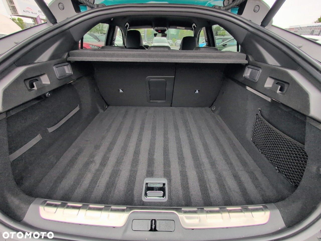 Peugeot 408 - 6