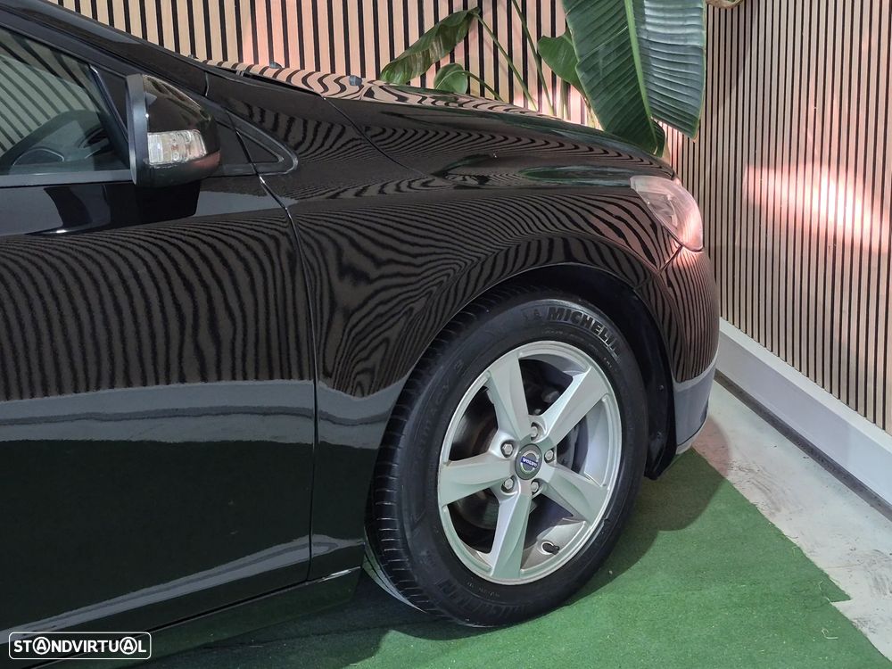 Volvo V40 1.6 D2 Eco Momentum - 6