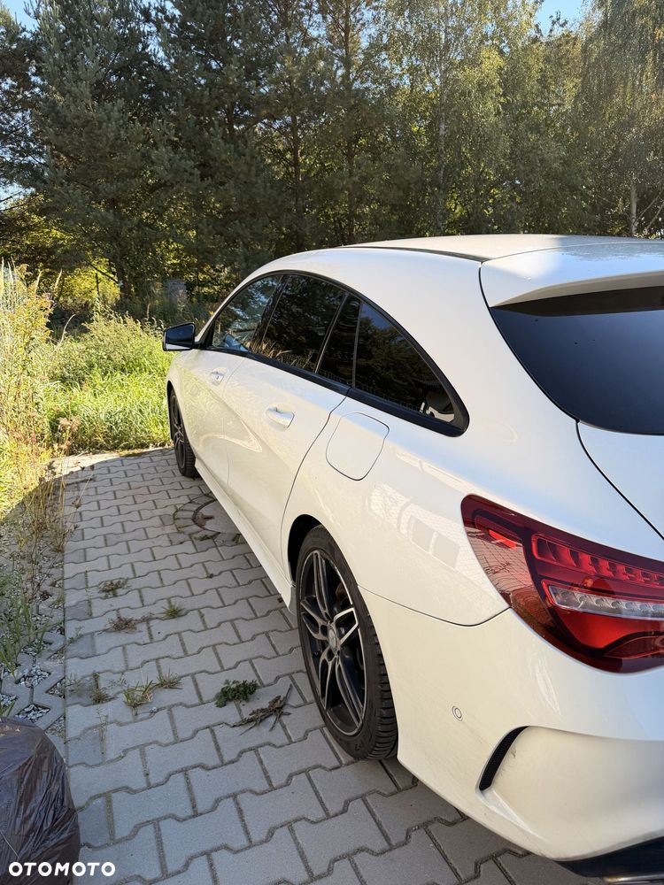 Mercedes-Benz CLA 220 4-Matic AMG Line - 19