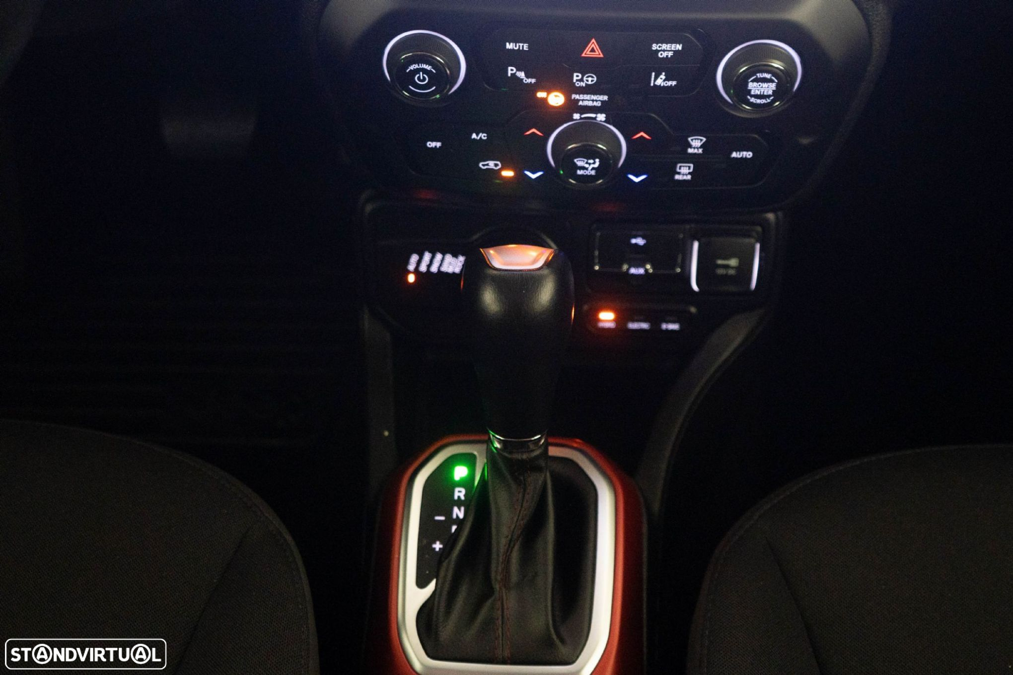 Jeep Renegade 1.3 TG 4Xe Trailhawk - 26