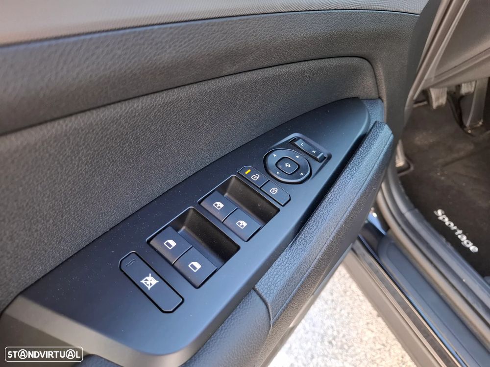 Kia Sportage 1.6 T-GDI Drive - 14