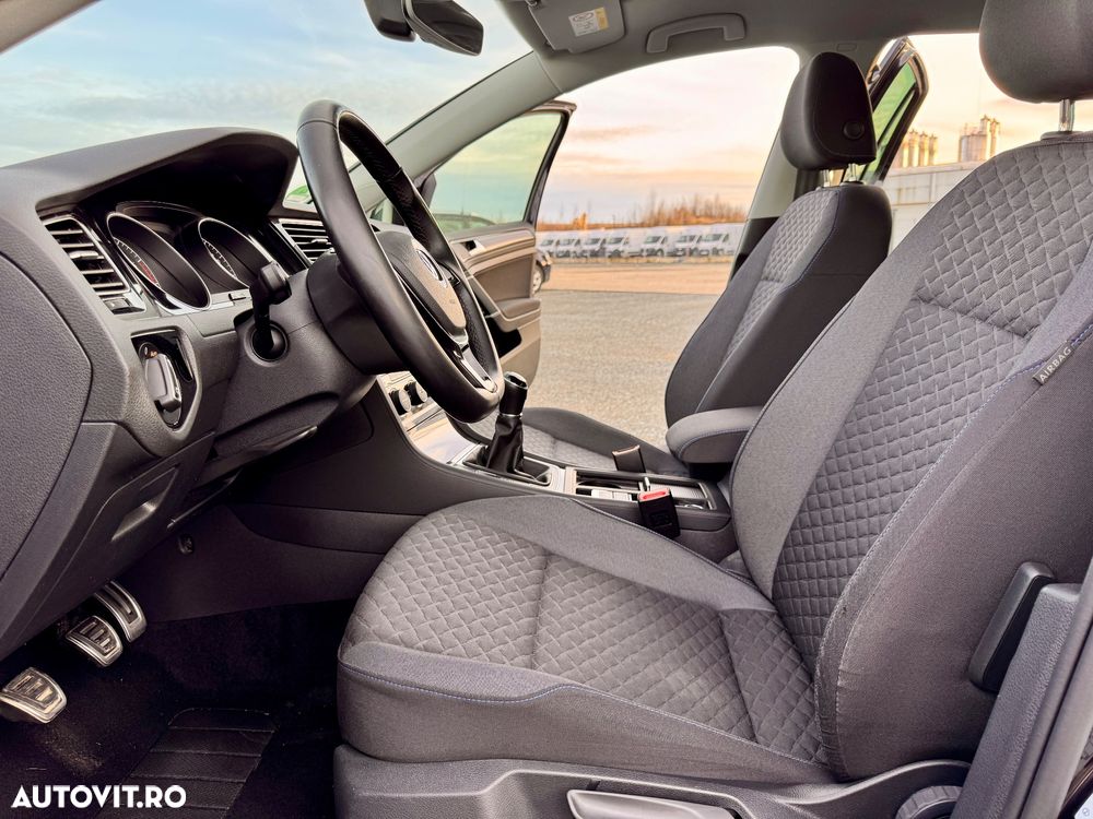 Volkswagen Golf 1.0 TSI BlueMotion Comfortline - 15