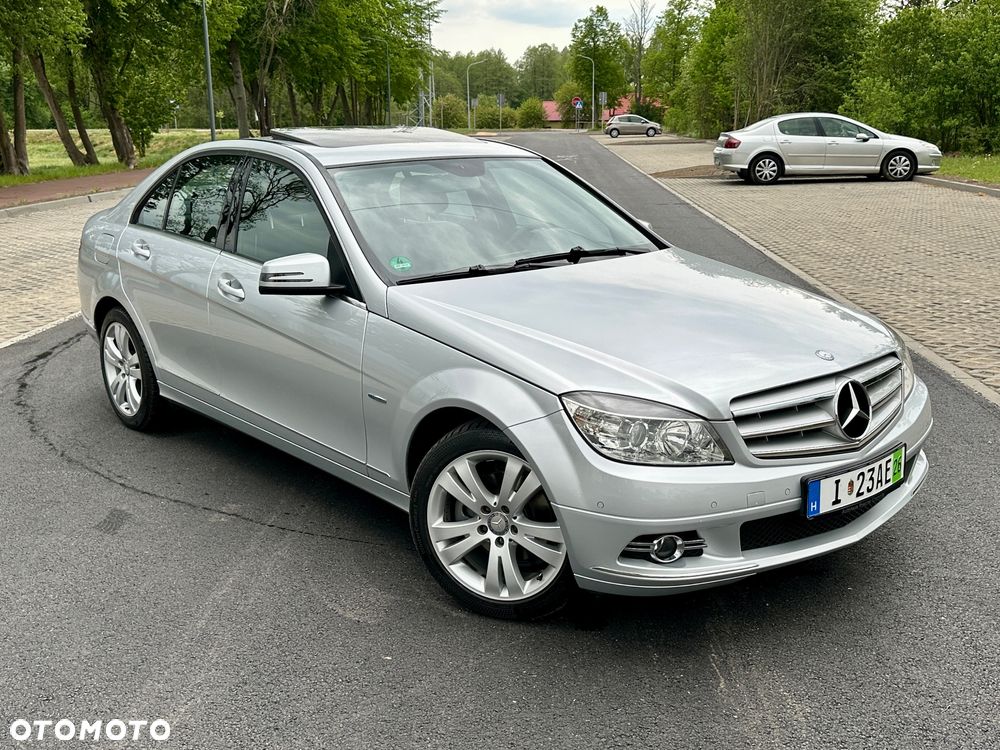 Mercedes-Benz Klasa C 180 BlueEFFICIENCY Avantgarde - 3