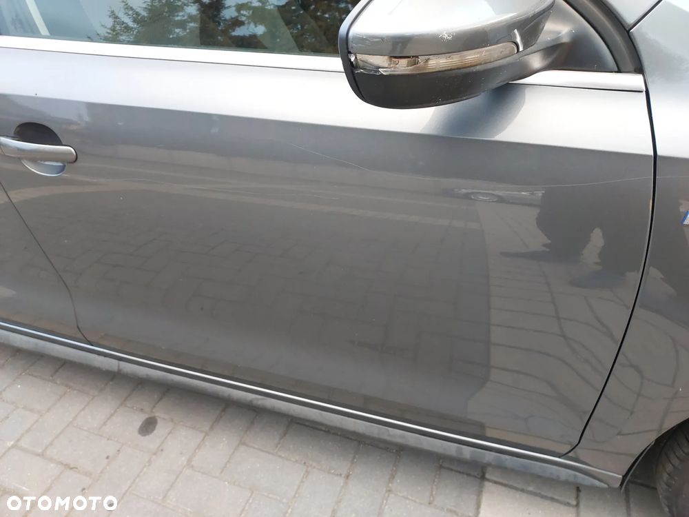 Volkswagen Jetta 1.4 Hybrid DSG Comfortline - 20