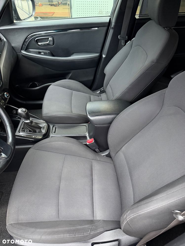 Kia Carens 1.7 CRDi XL 7os - 14