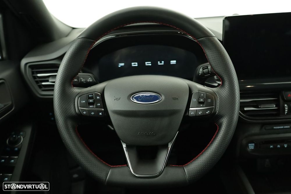 Ford Focus 1.0 EcoBoost MHEV ST-Line X - 15