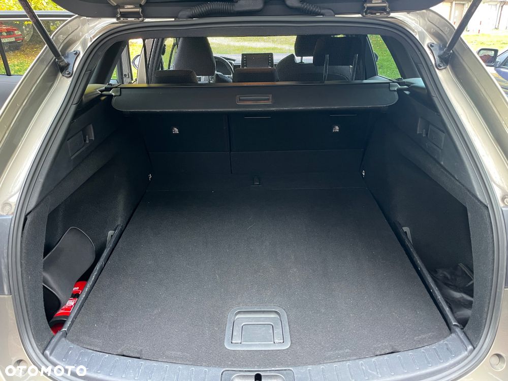 Suzuki Swace 1.8 Hybrid Elegance CVT - 12