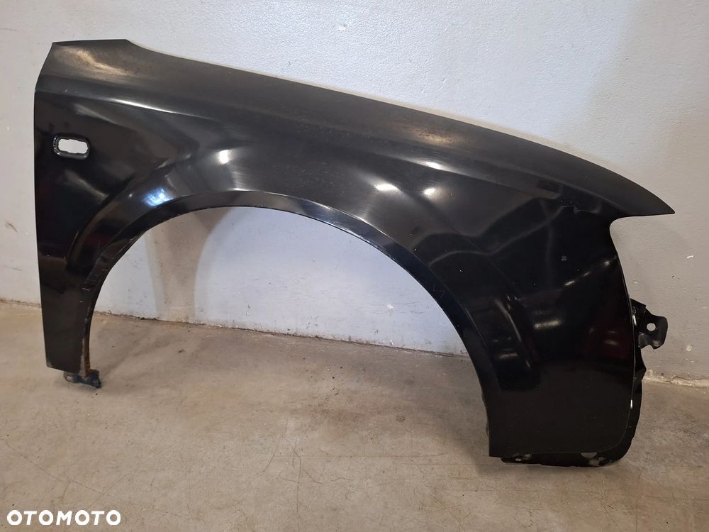 BŁOTNIK PRAWY PRZÓD PRZEDNI AUDI A4 B6 LAK: LY9B NR216 - 2
