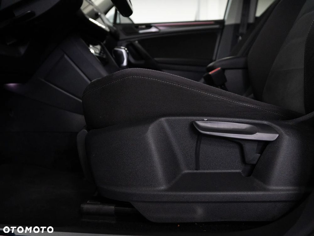 Volkswagen Tiguan 2.0 TSI 4Mot Elegance DSG - 17
