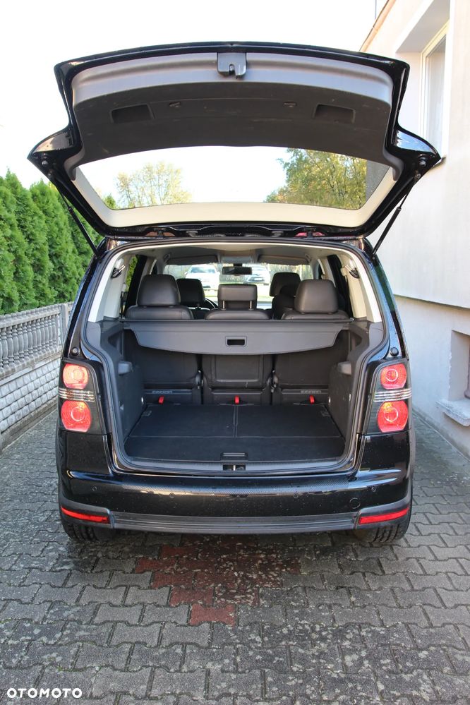 Volkswagen Touran 2.0 TDI DPF Cross DSG - 14