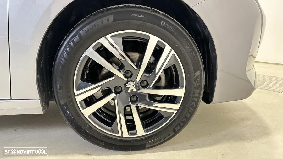 Peugeot 208 1.2 PureTech Active Pack - 12