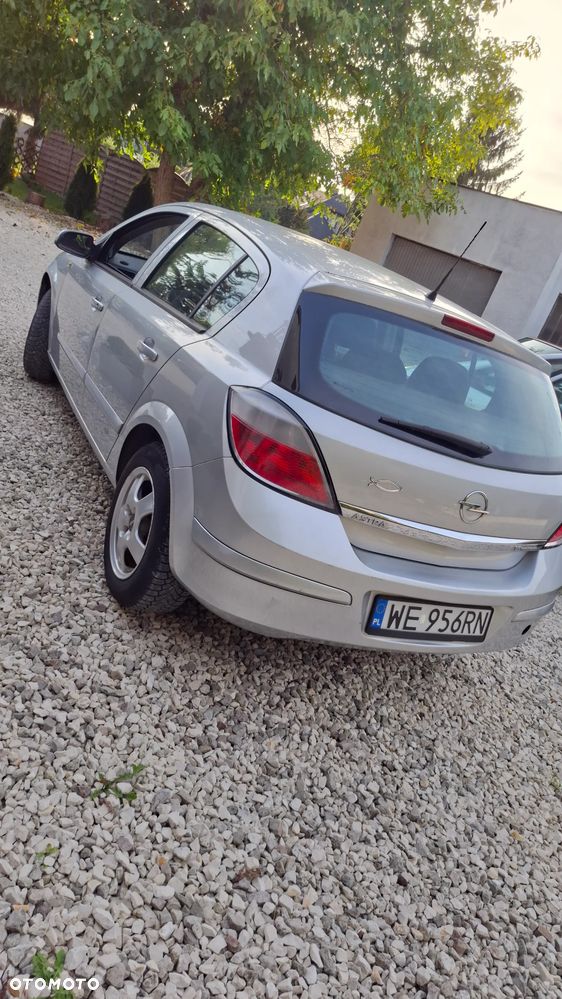 Opel Astra 1.6 Elegance - 20