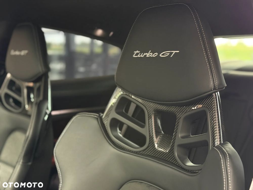 Porsche Taycan 105kWh Turbo GT - 22