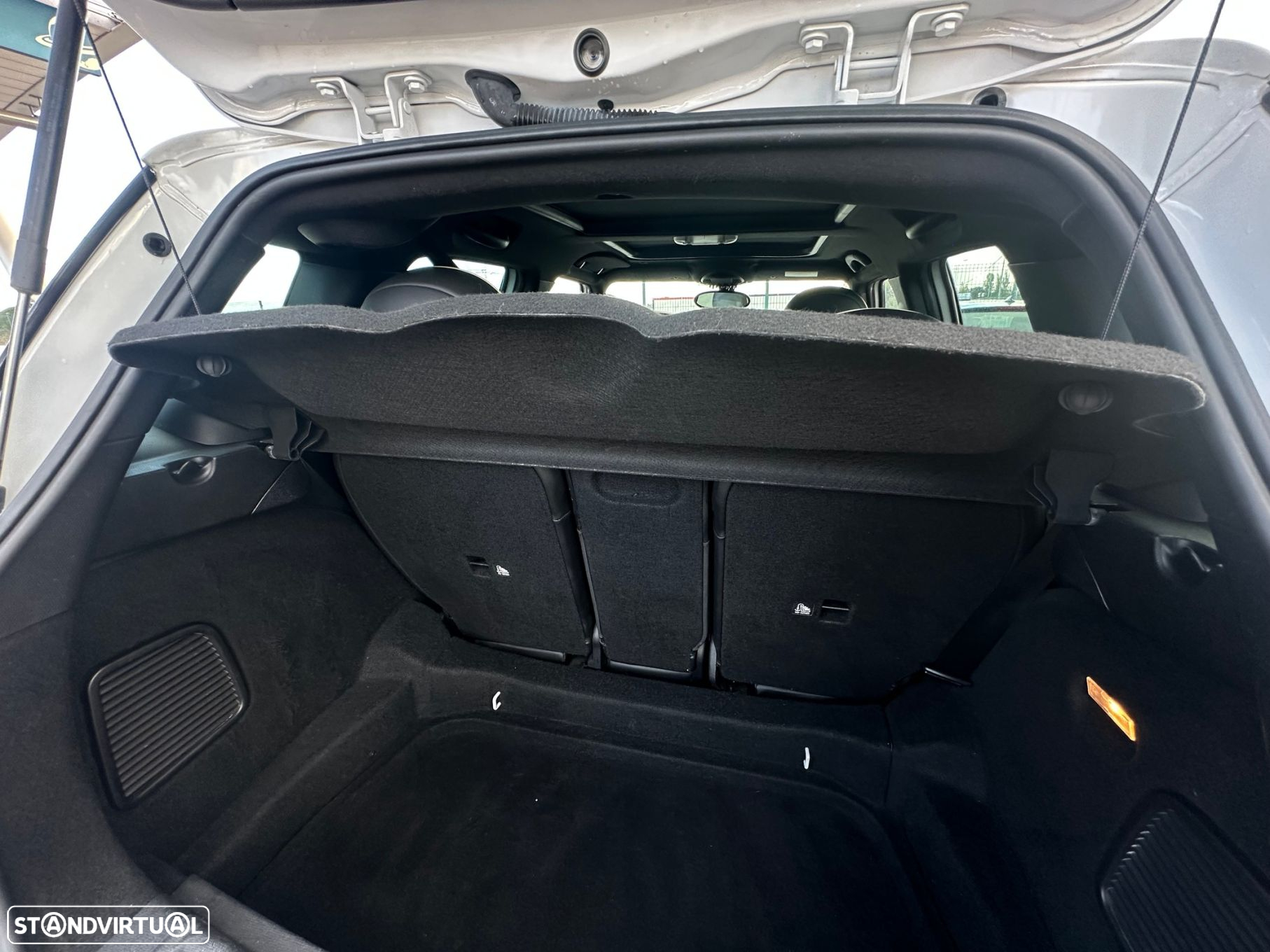 MINI Countryman Cooper D - 18