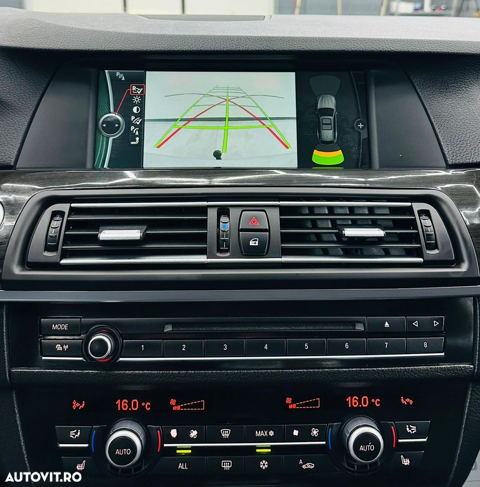 BMW Seria 5 520d Aut. Modern Line - 27