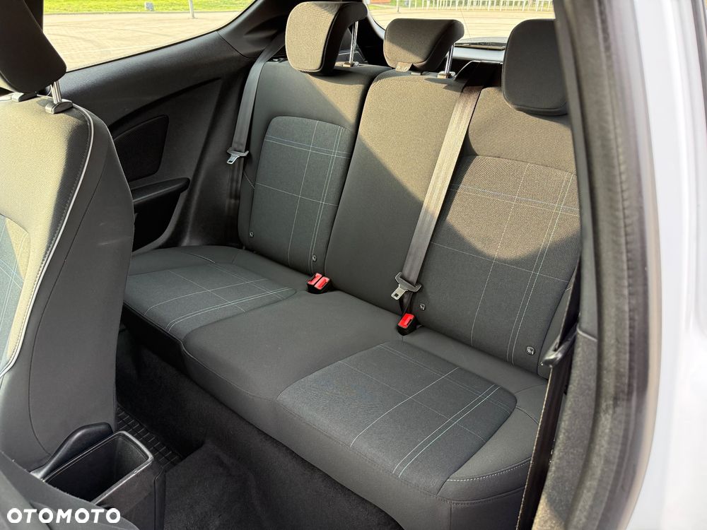 Ford Fiesta 1.1 S&S TREND - 11