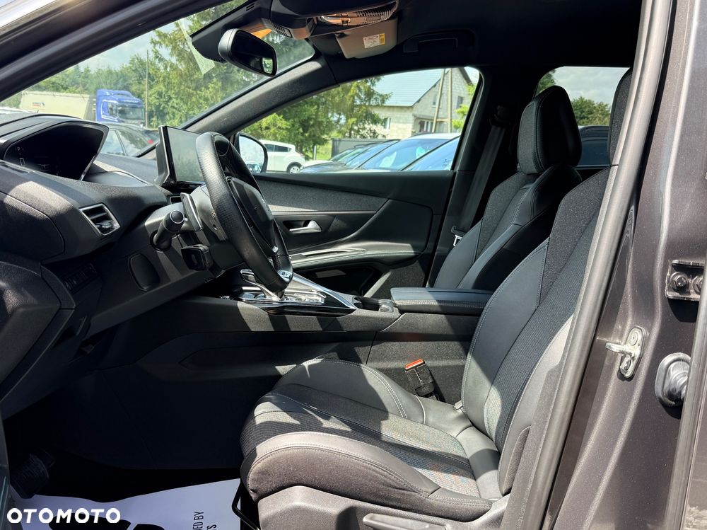 Peugeot 5008 BlueHDi 130 EAT8 GT - 24