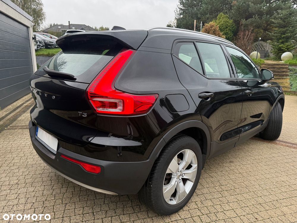 Volvo XC 40 T3 Geartronic Momentum Pro - 5