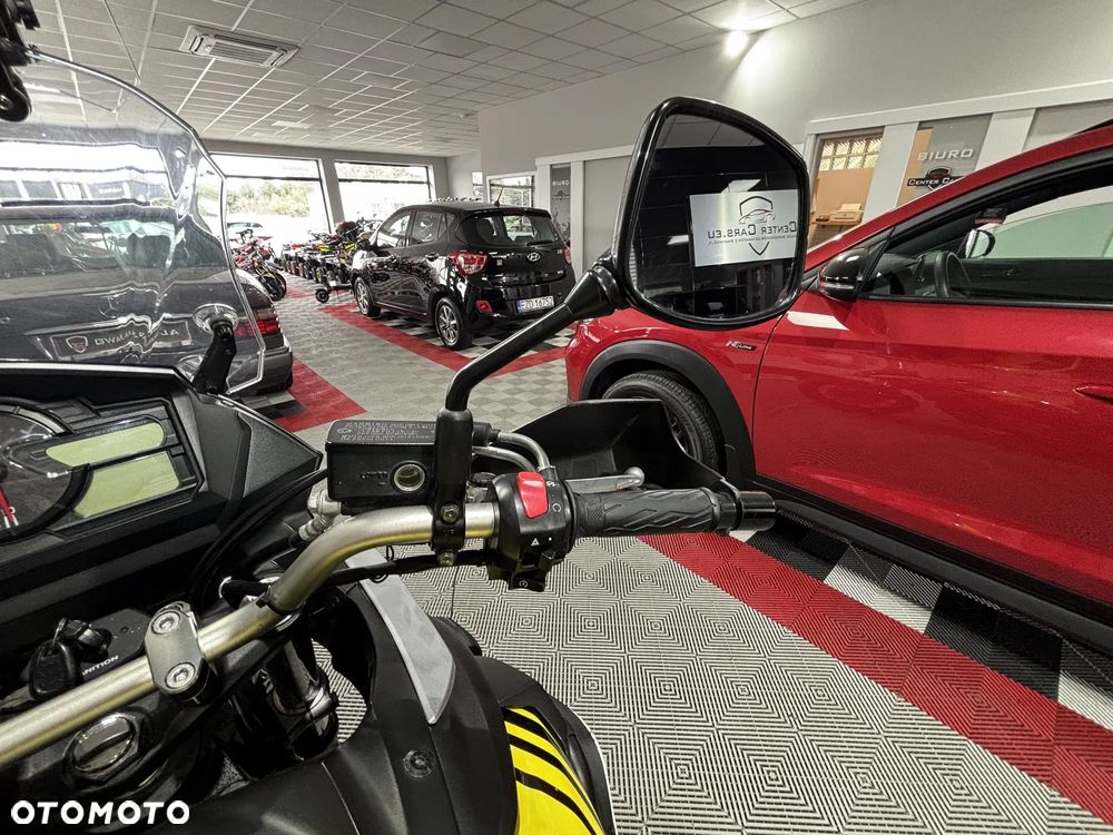 Suzuki V-STROM - 10