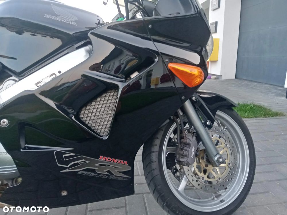 Honda VFR - 9