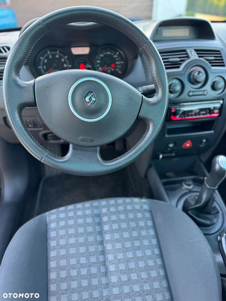 Renault Megane 1.6 Dynamique - 18