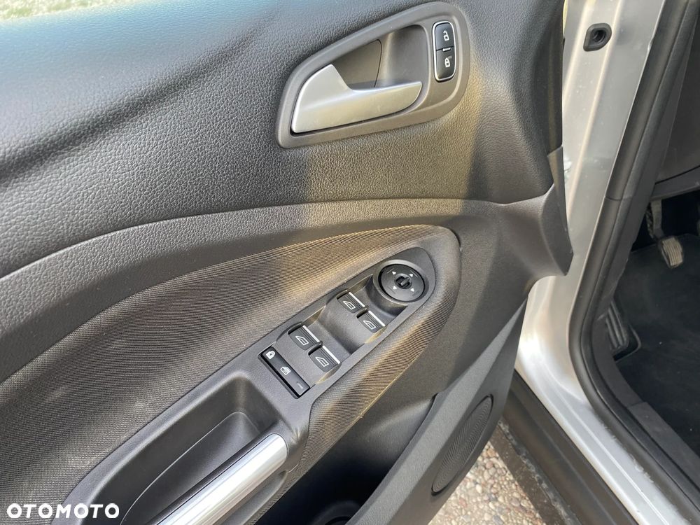 Ford Grand C-MAX - 18