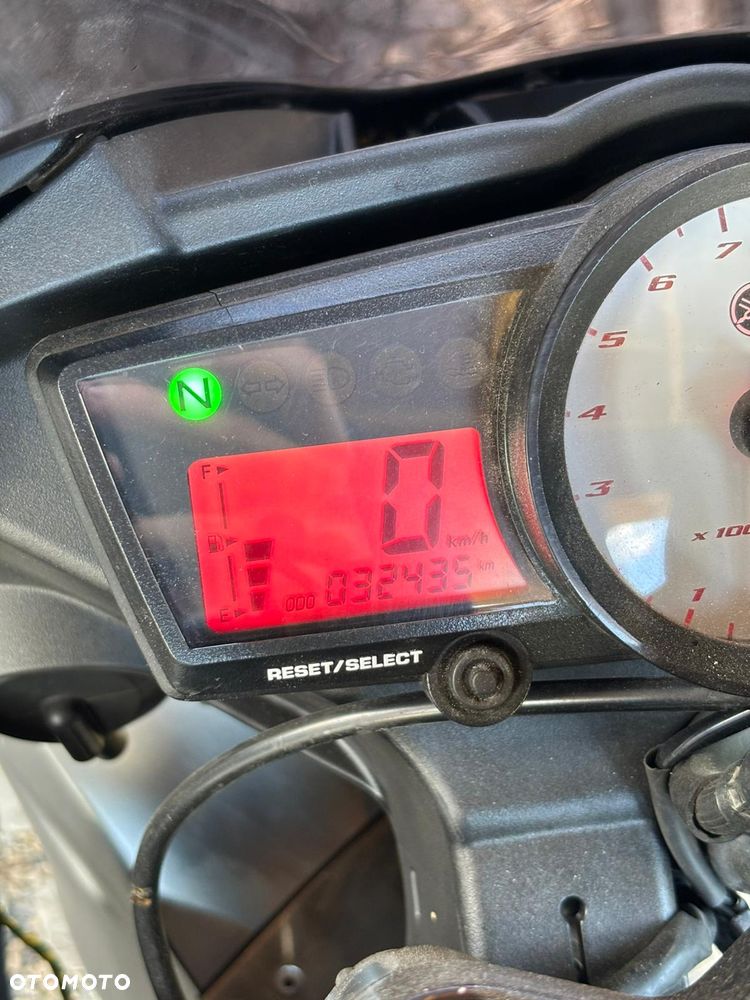 Yamaha YZF - 6