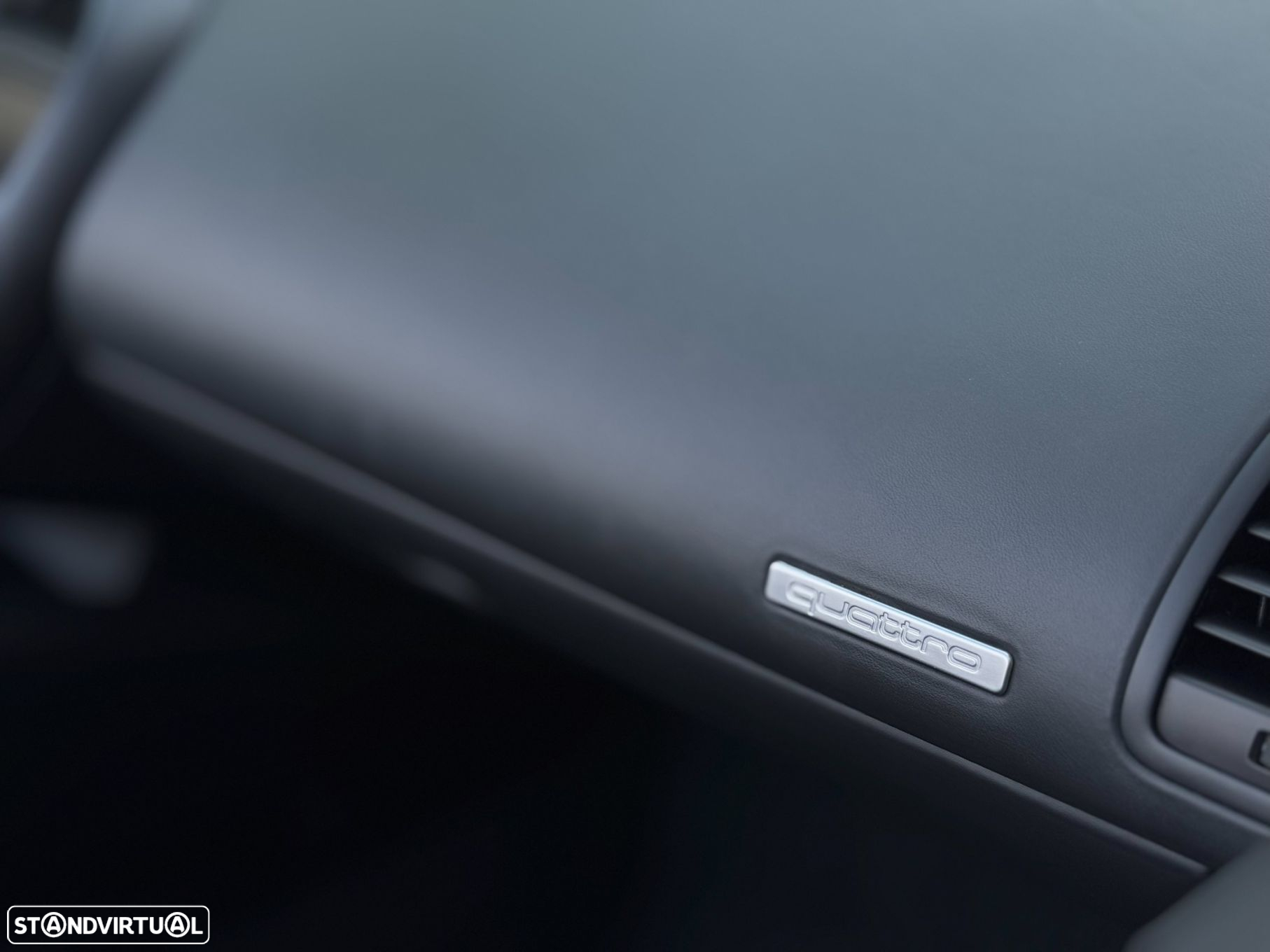 Audi R8 Spyder 5.2 FSi V10 quattro R-tronic - 38