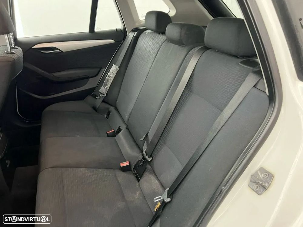 BMW X1 18 d sDrive - 9