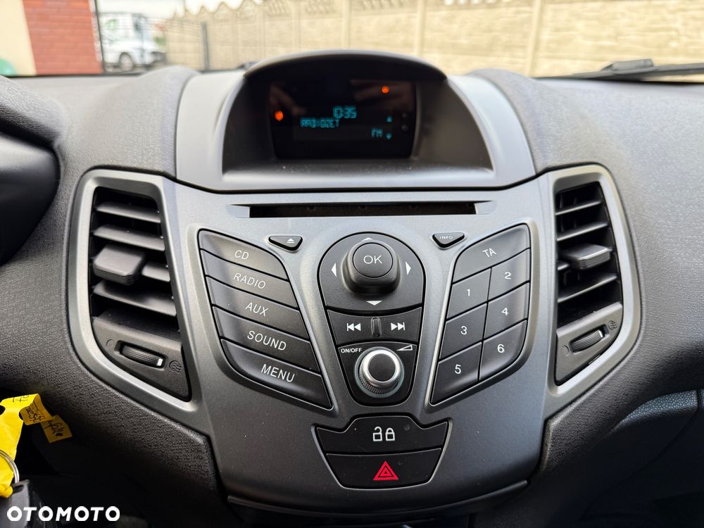 Ford Fiesta - 26