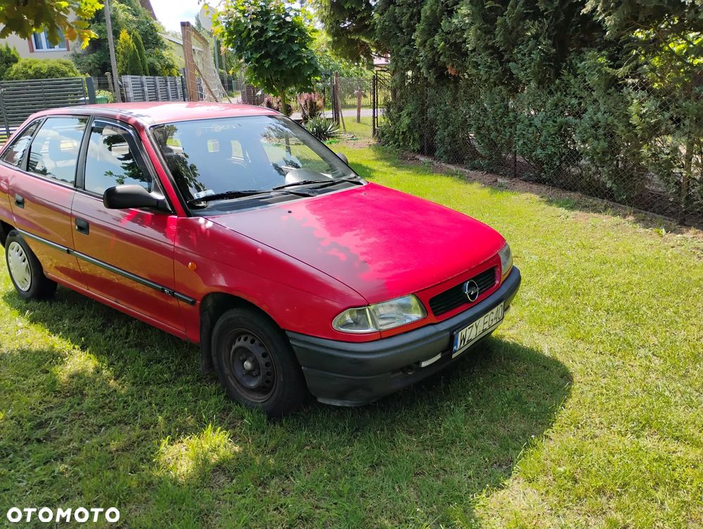 Opel Astra 1.4 Start - 1