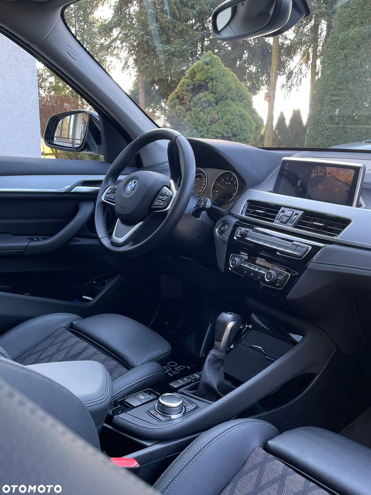 BMW X1 xDrive25e xLine - 12