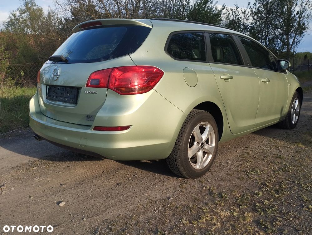 Opel Astra 1.4 Turbo - 8