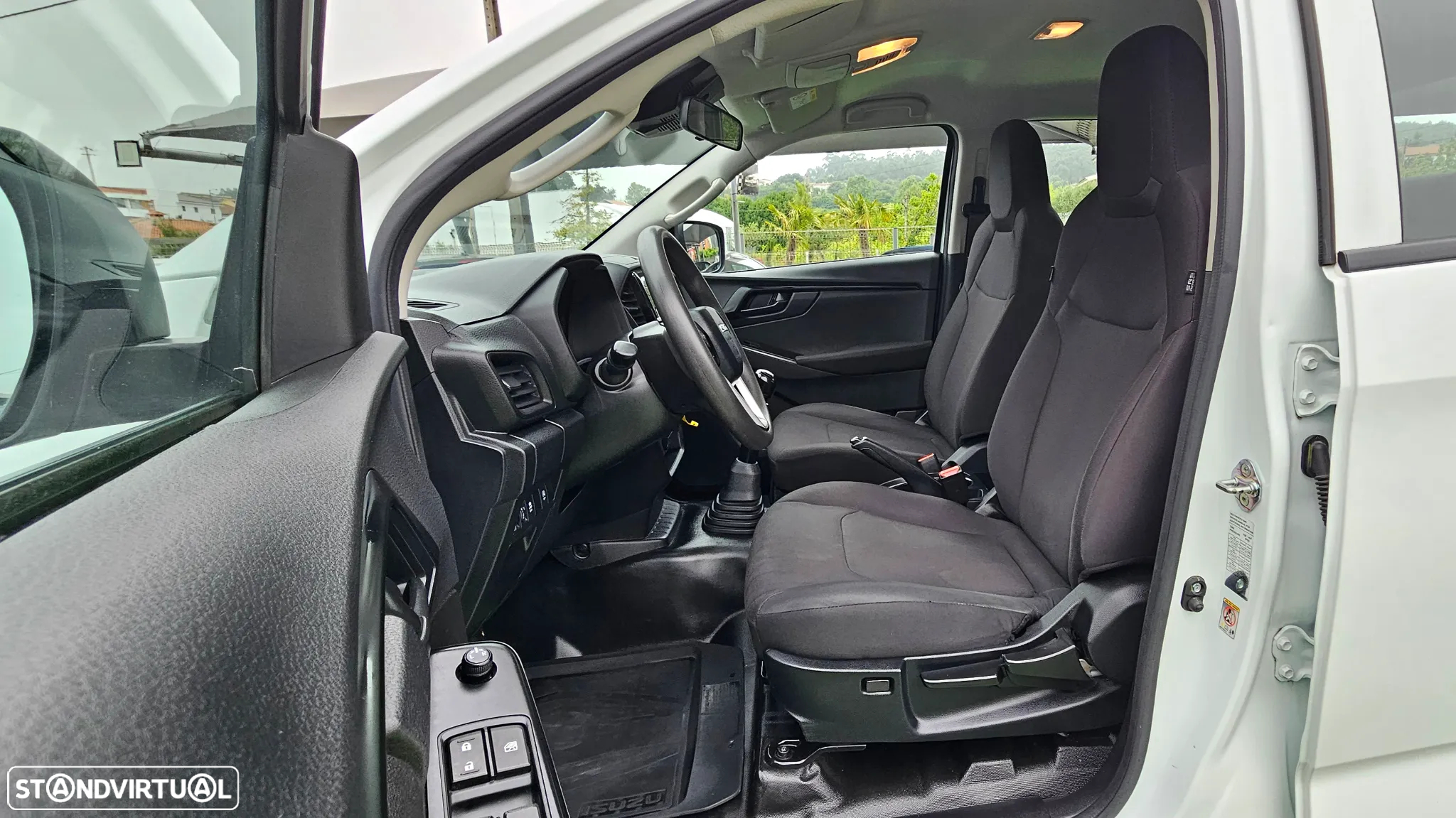 Isuzu D-MAX - 15