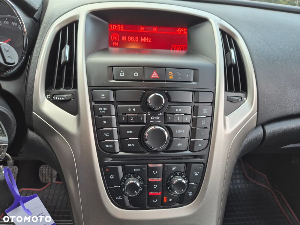 Opel Astra 1.6 Style - 35