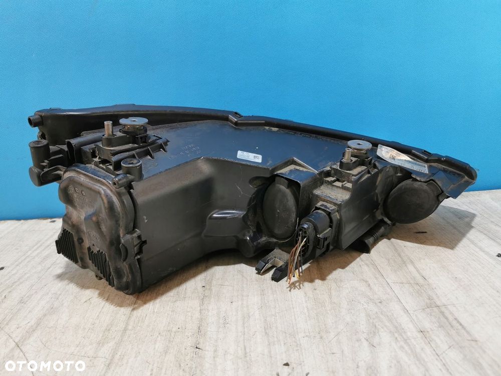 Audi A1 8X lampa reflektor przód lewa Anglik - 3