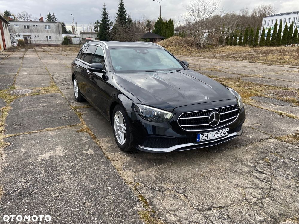 Mercedes-Benz Klasa E 220 d 9G-TRONIC Exclusive - 22