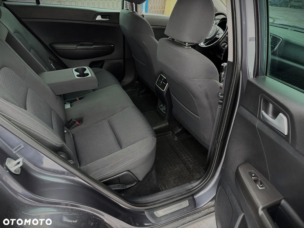 Kia Sportage 1.6 GDI 2WD Vision - 24