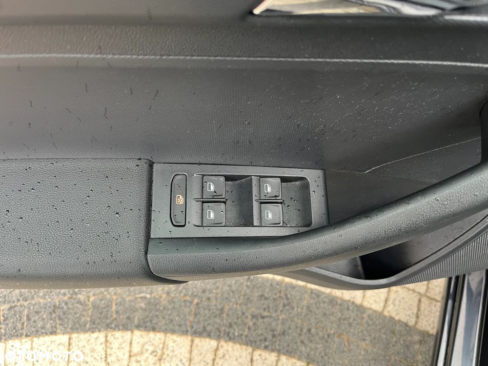 Skoda RAPID Spb 1.2 TSI Ambition - 20