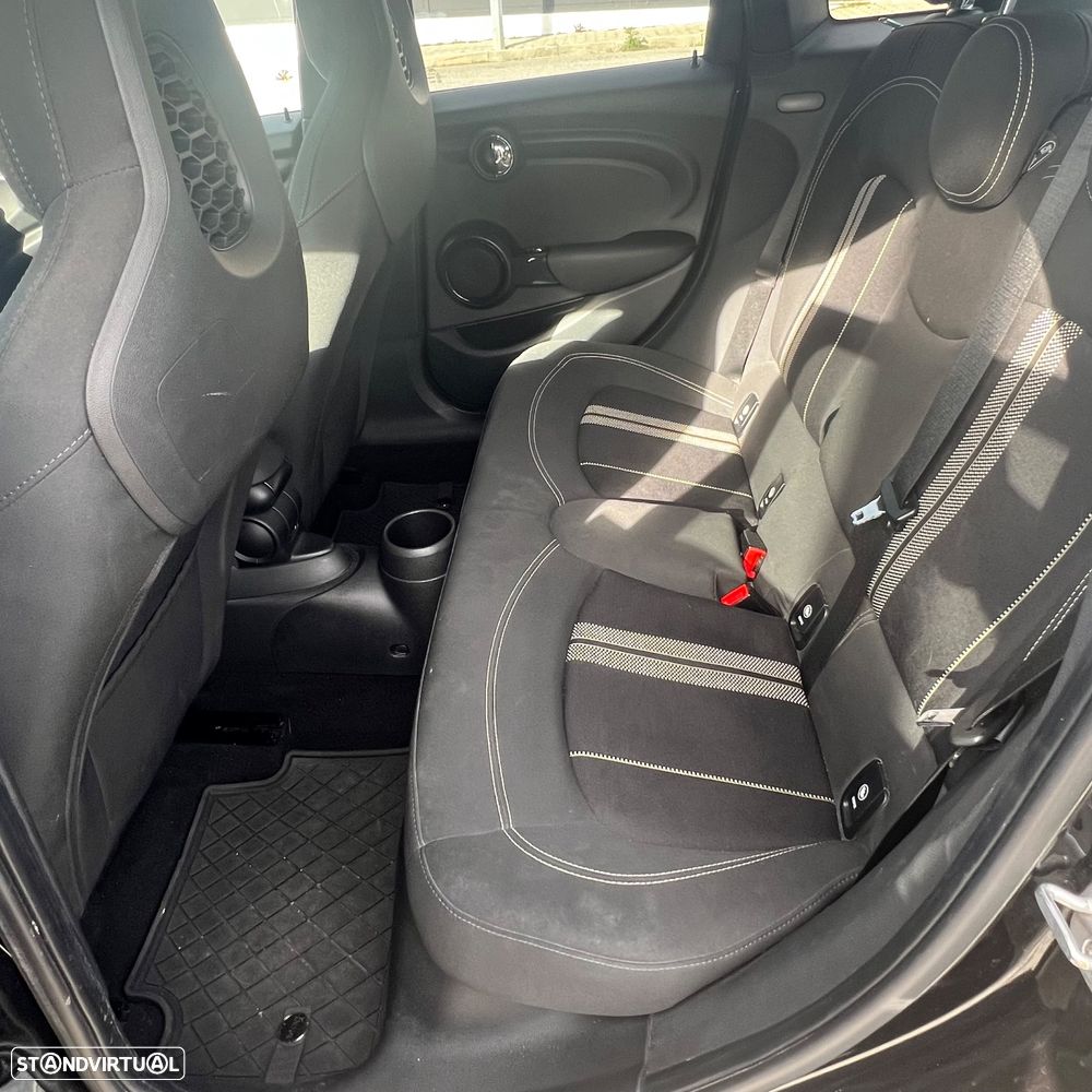 MINI 5 Portas One D - 15