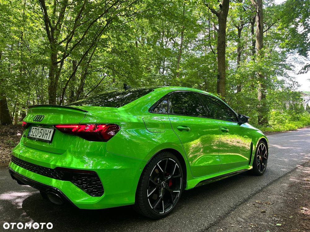 Audi RS3 Limousine - 4