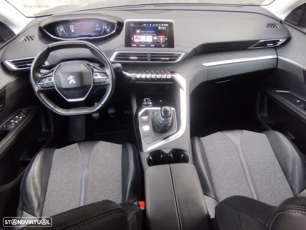 Peugeot 5008 1.2 PureTech Allure Grip Control - 4